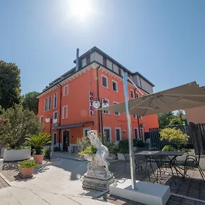 ** Hotel Siros Italia